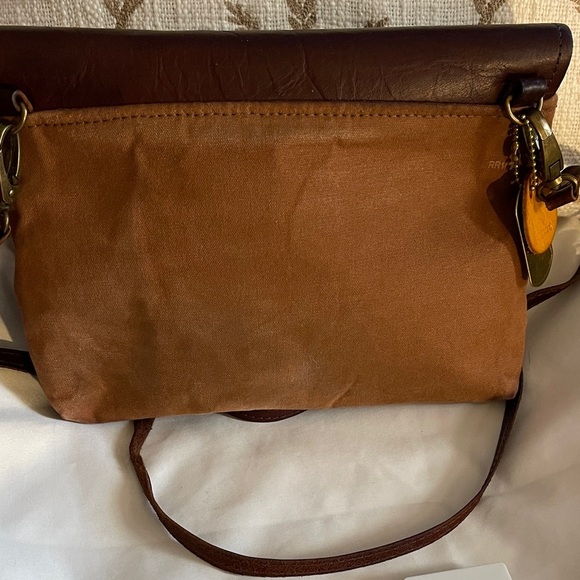 R. Riveter Brown Leather Crossbody Bag bags with a purpose. Great Bag for Fall - Picture 7 of 15